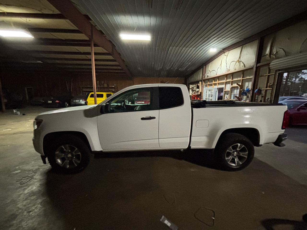 Chevrolet Colorado 2WD Ext Cab 128.3" WT 2017