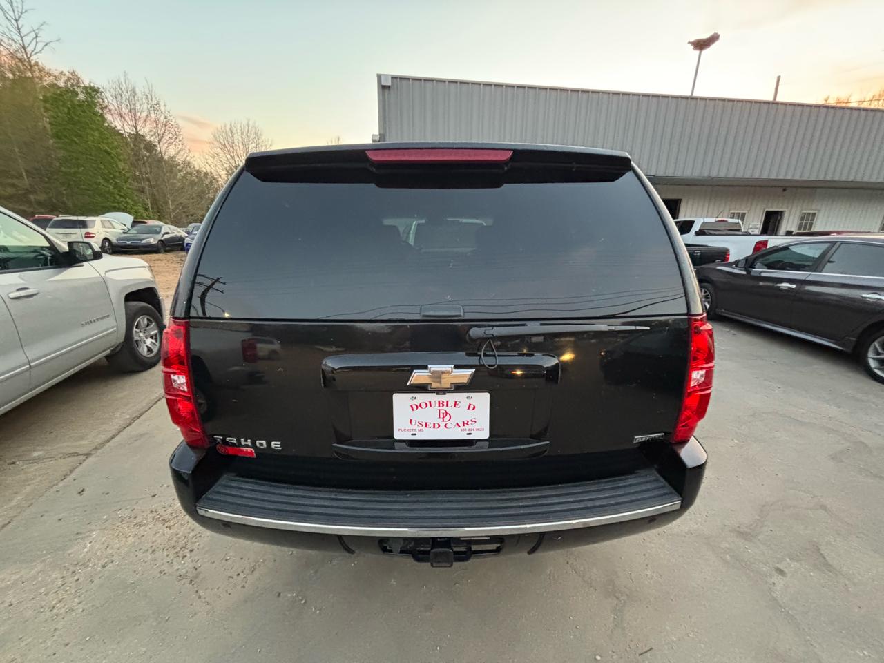 Chevrolet Tahoe 4WD 4dr 1500 LTZ 2011