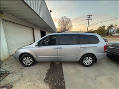 2011 Kia Sedona 
