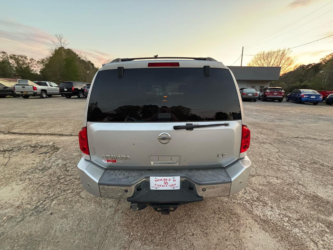 Nissan Armada 2WD 4dr LE FFV 2007