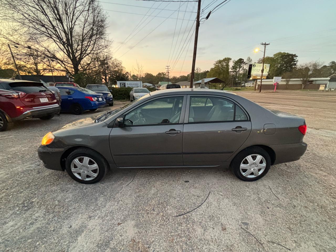 Toyota Corolla 4dr Sdn Man CE (Natl) 2008