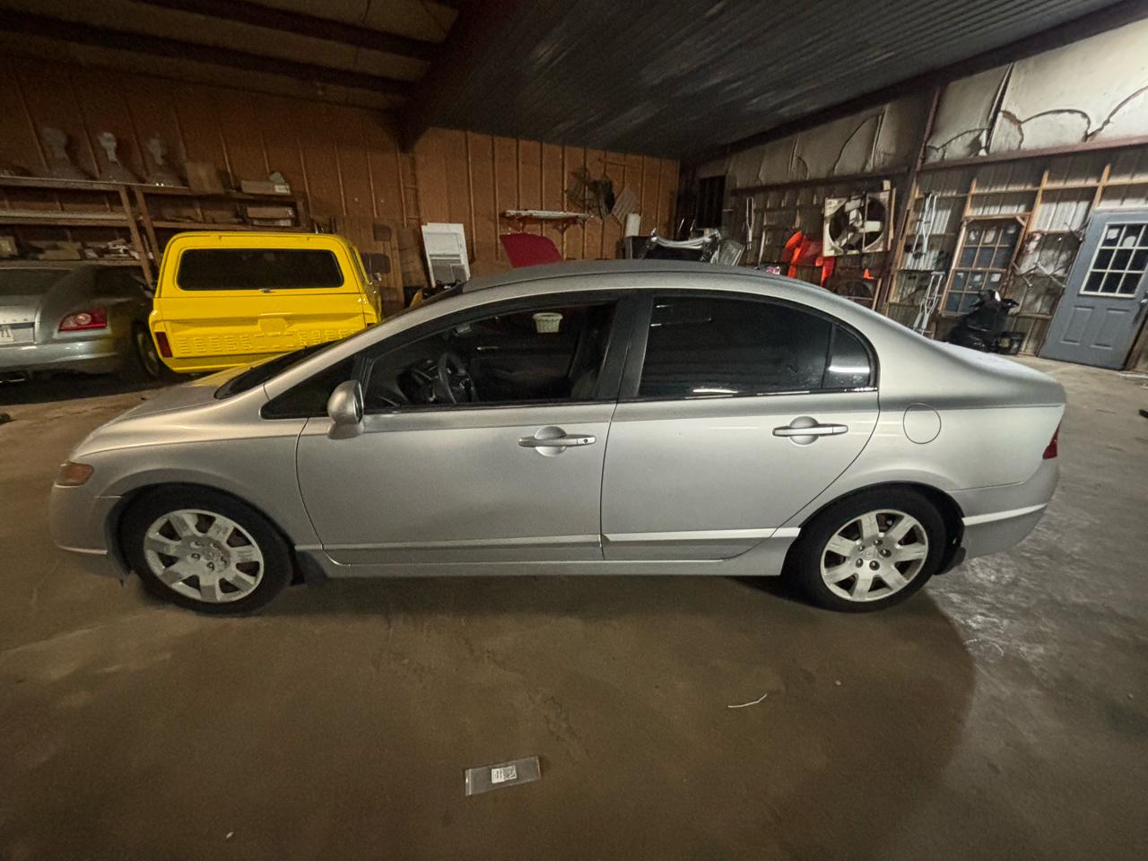 2005 Honda Civic Sdn LX AT