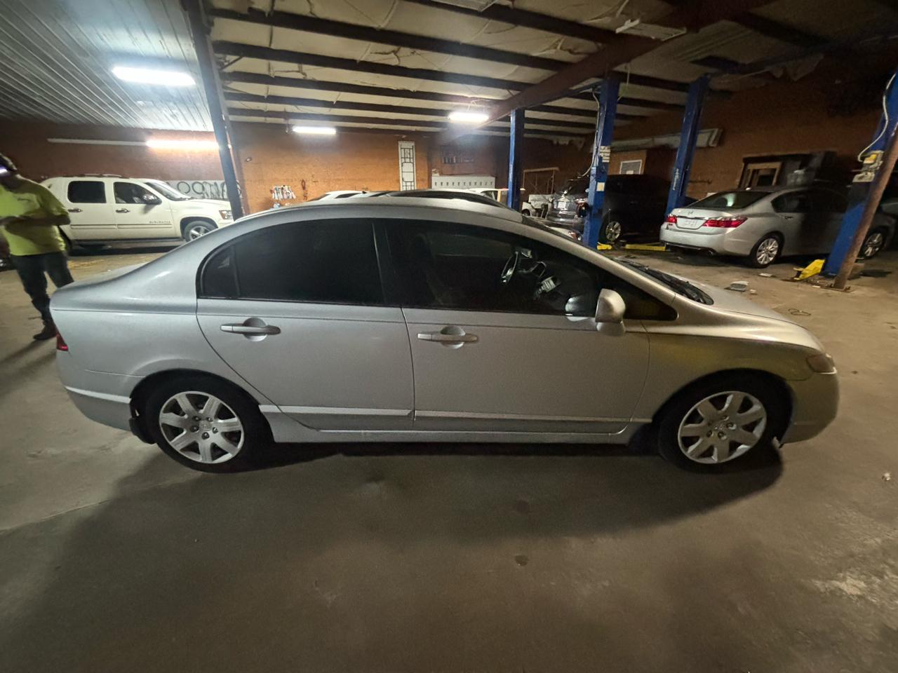 Honda Civic Sdn LX AT 2005