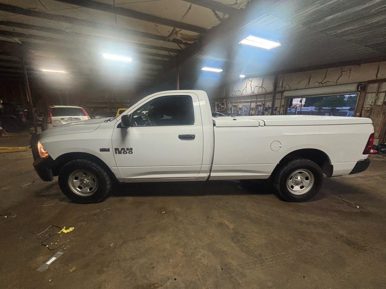 2017 RAM 1500 Tradesman 4x4 Regular Cab 8' Box