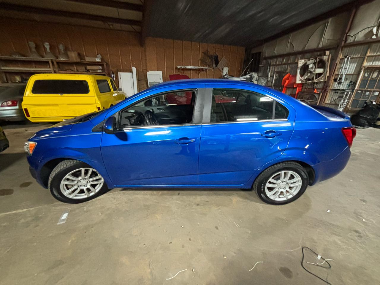 2016 Chevrolet Sonic 4dr Sdn Auto LT