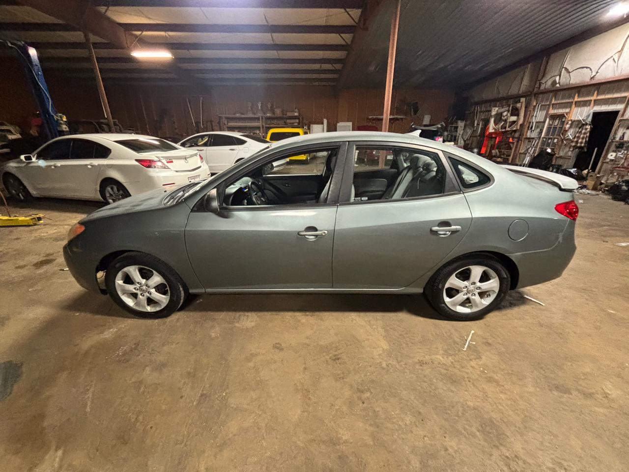 2010 Hyundai Elantra 4dr Sdn Auto SE PZEV