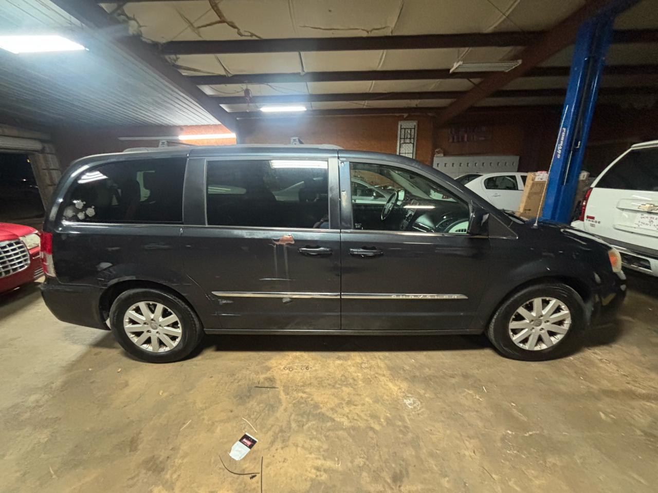 Chrysler Town & Country 4dr Wgn Touring 2014