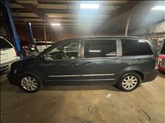 2014 Chrysler Town & Country 