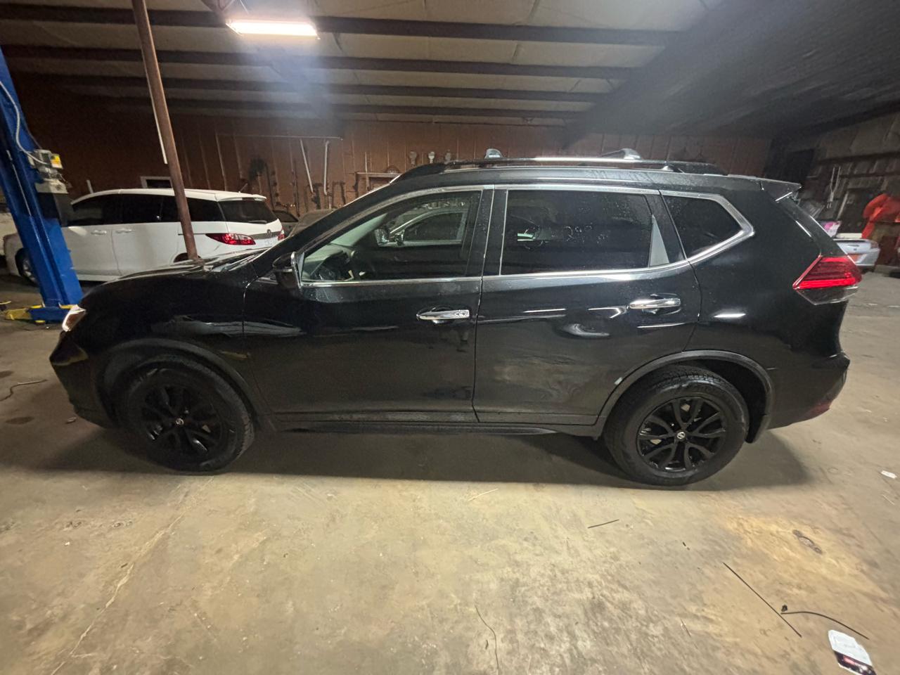 2017 Nissan Rogue AWD SV