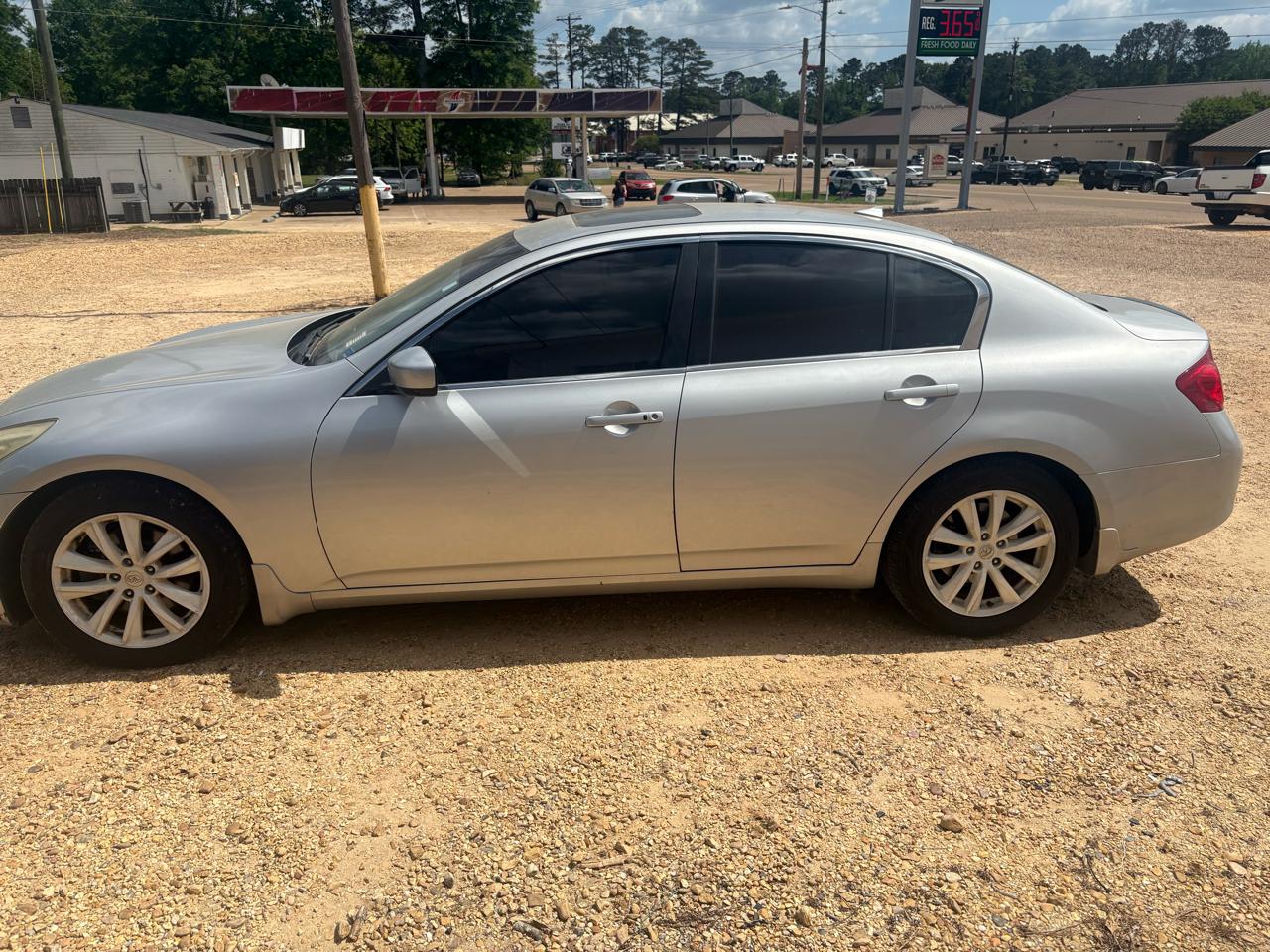 Infiniti G37 Sedan 4dr Journey RWD 2013