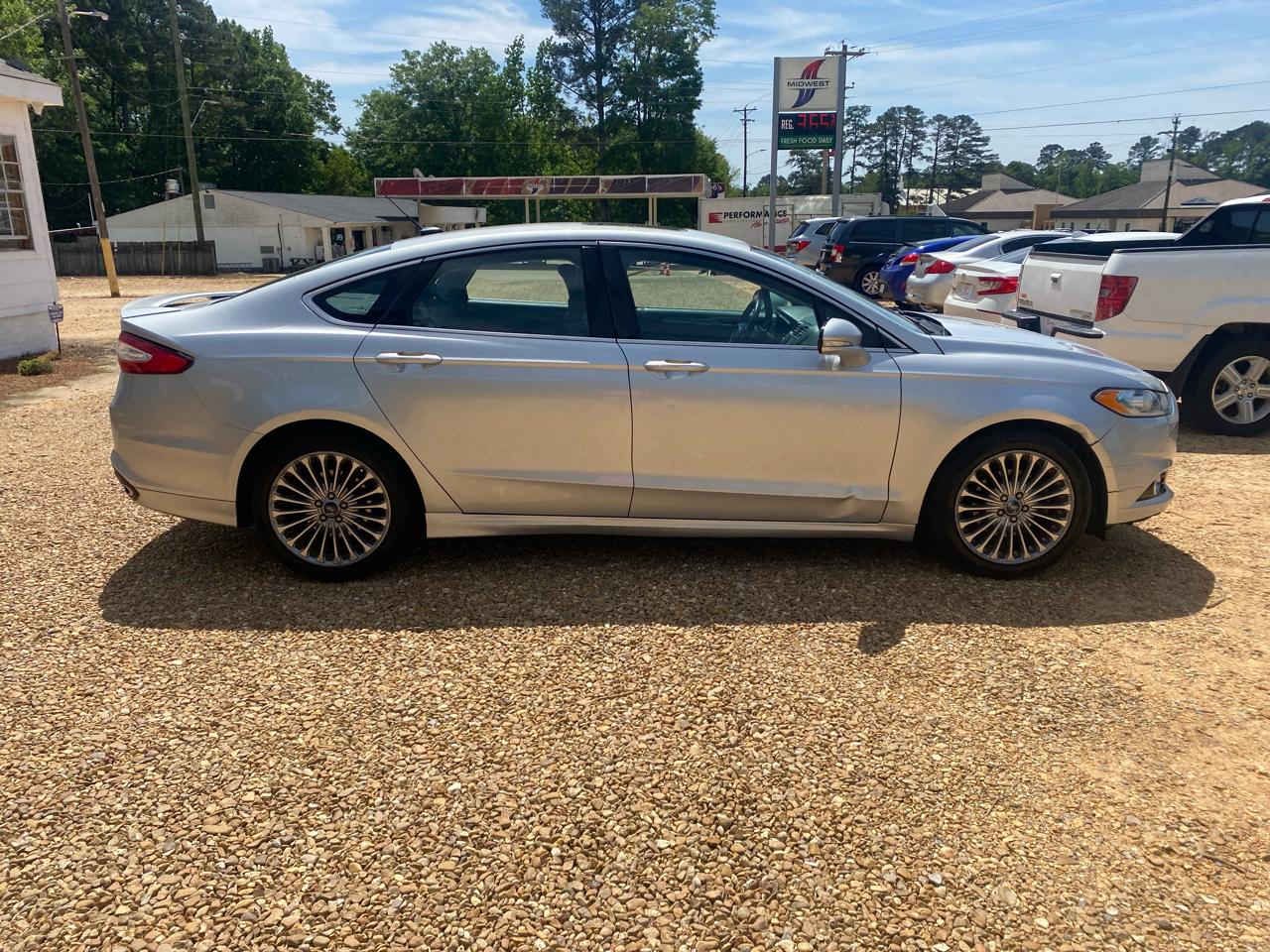Ford Fusion 4dr Sdn Titanium FWD 2015