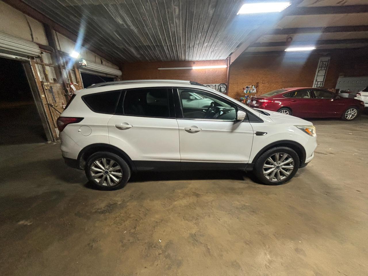 Ford Escape Titanium FWD 2017