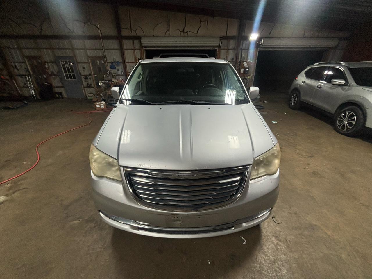 Chrysler Town & Country 4dr Wgn Touring 2011
