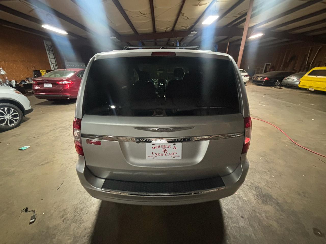 Chrysler Town & Country 4dr Wgn Touring 2011