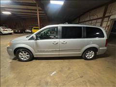 2011 Chrysler Town & Country 