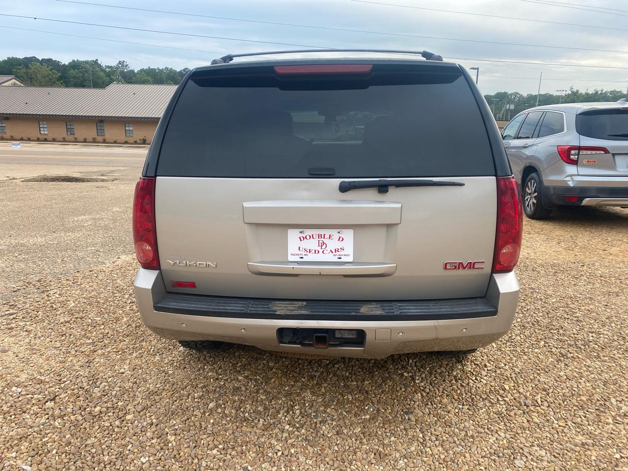 GMC Yukon 2WD 4dr 1500 SLT 2007