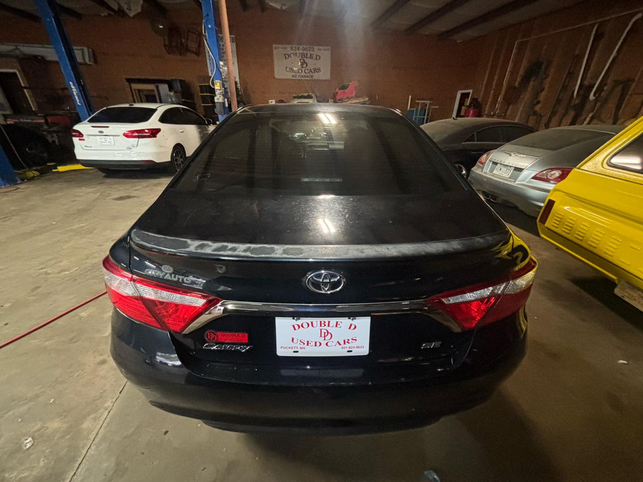 Toyota Camry 4dr Sdn I4 Auto XLE (Natl) 2015