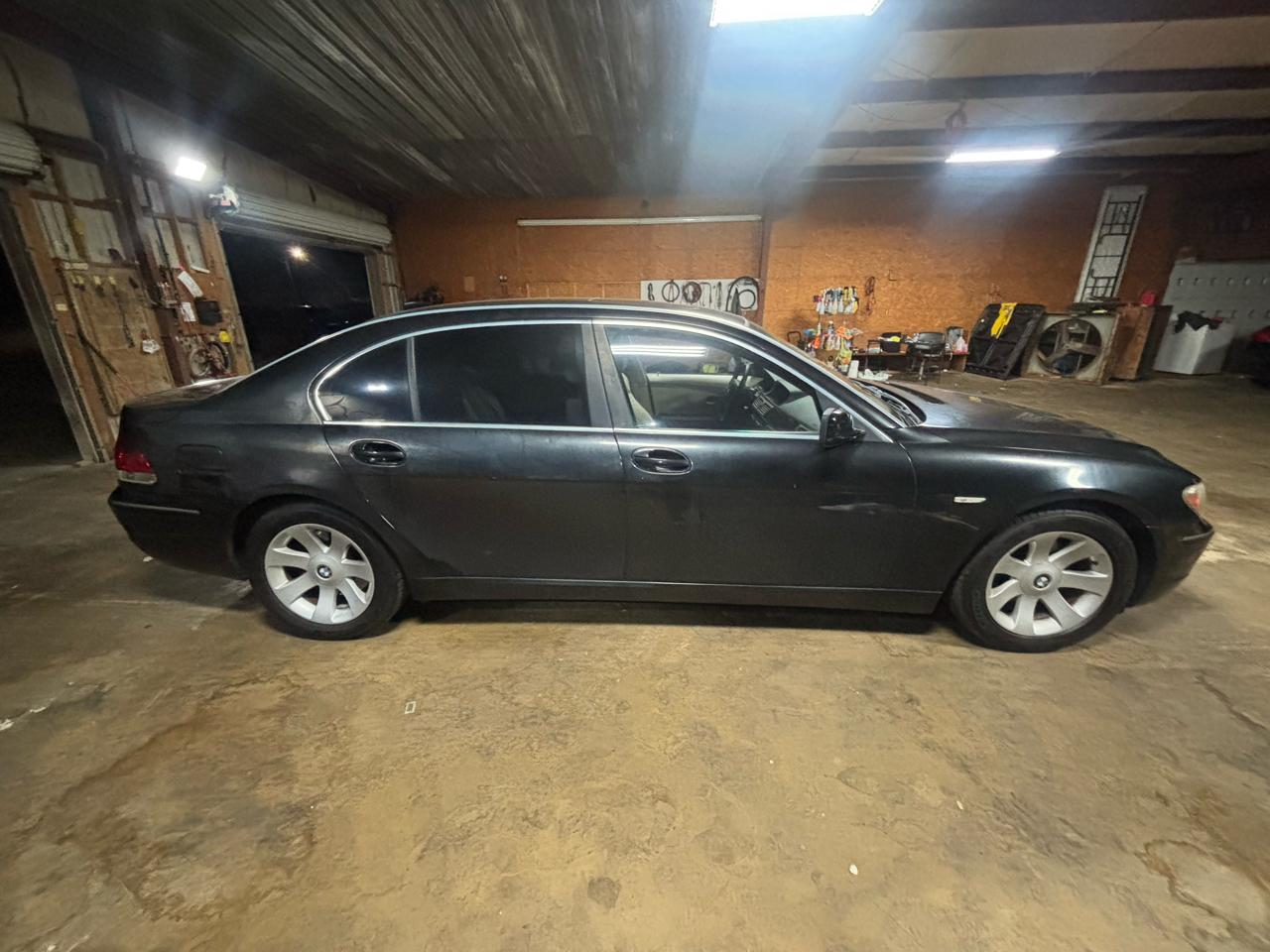 BMW 7 Series 4dr Sdn 750Li 2008
