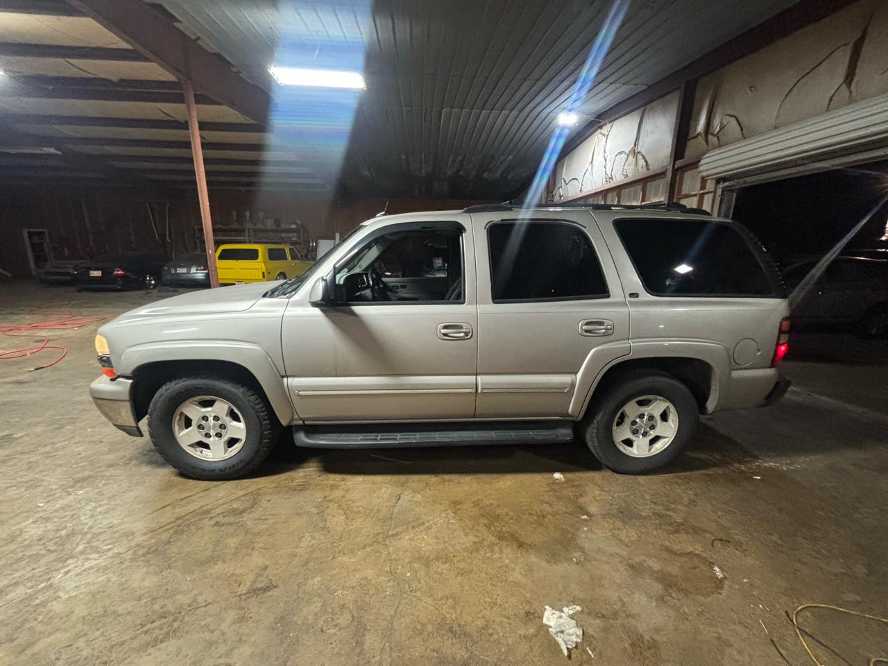 2004 Chevrolet Tahoe 4dr 1500 LT