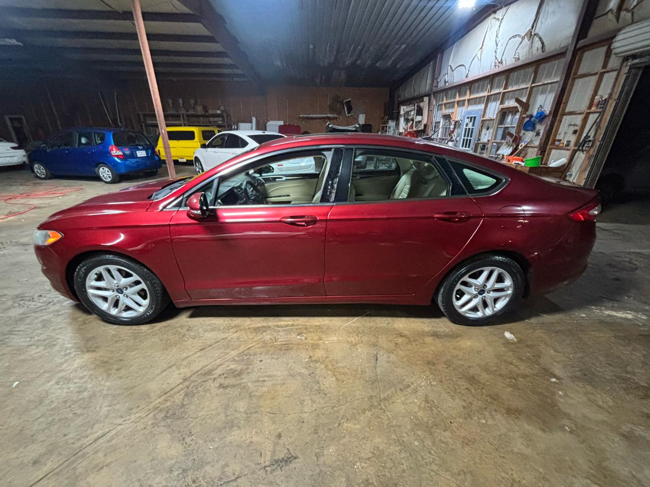 2015 Ford Fusion 4dr Sdn SE FWD