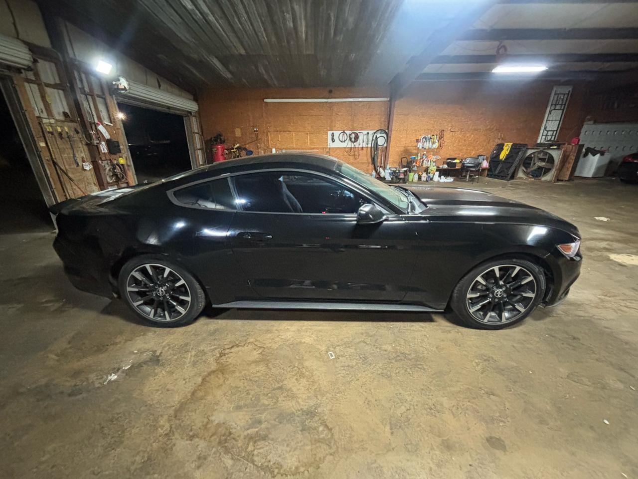 Ford Mustang 2dr Fastback V6 2015