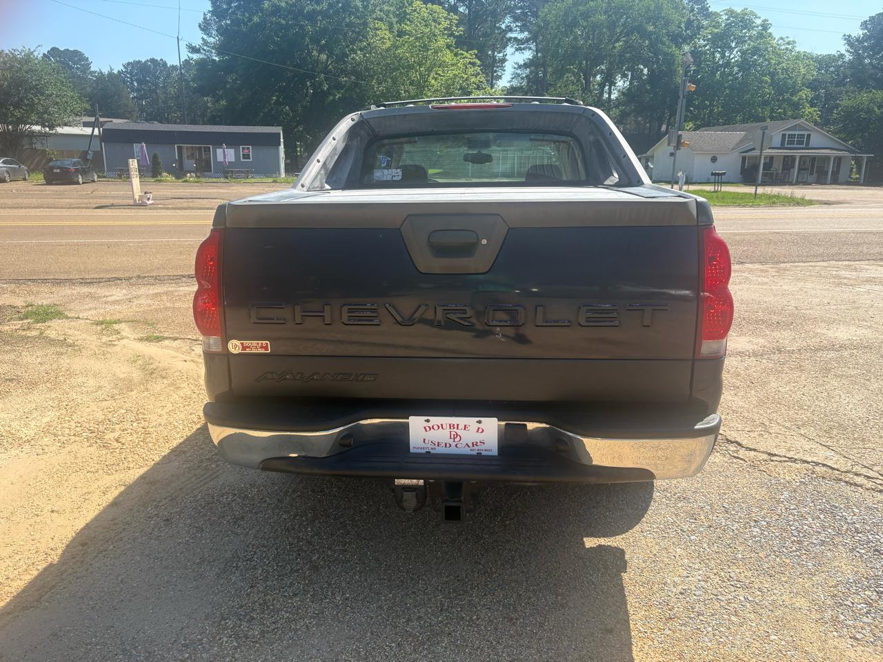 Chevrolet Avalanche 1500 5dr Crew Cab 130" WB 2004