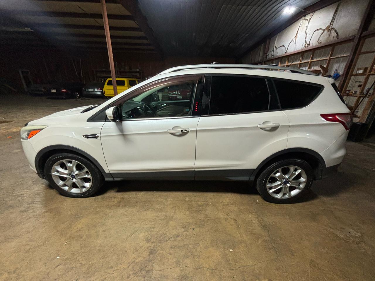 2014 Ford Escape FWD 4dr Titanium