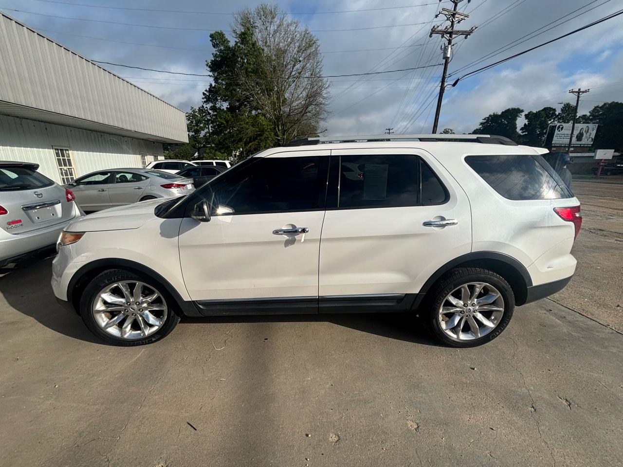 2013 Ford Explorer XLT 4x4's photo
