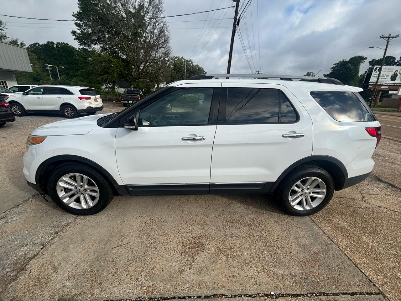 2014 Ford Explorer XLT 4x4's photo