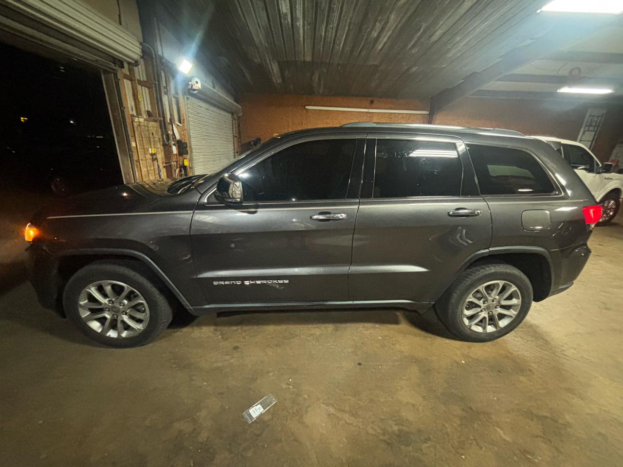 2015 Jeep Grand Cherokee Limited's photo