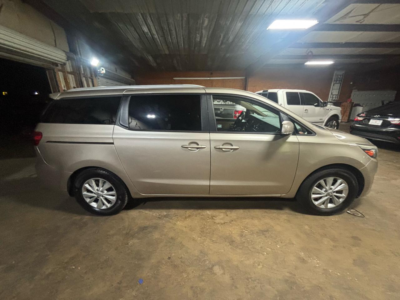Kia Sedona 4dr Wgn LX 2016