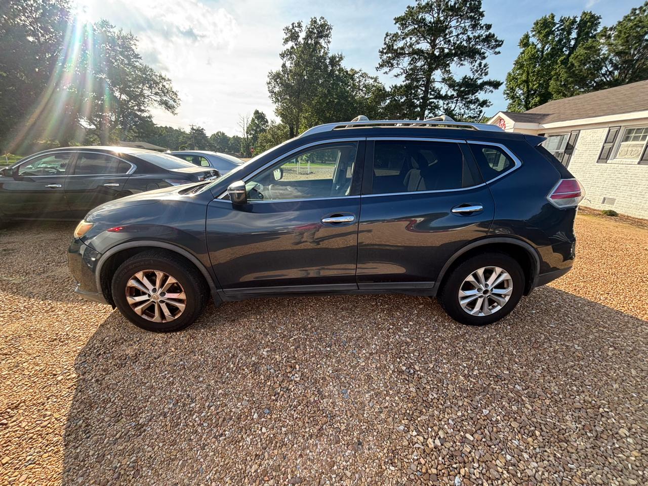 2015 Nissan Rogue FWD 4dr SV