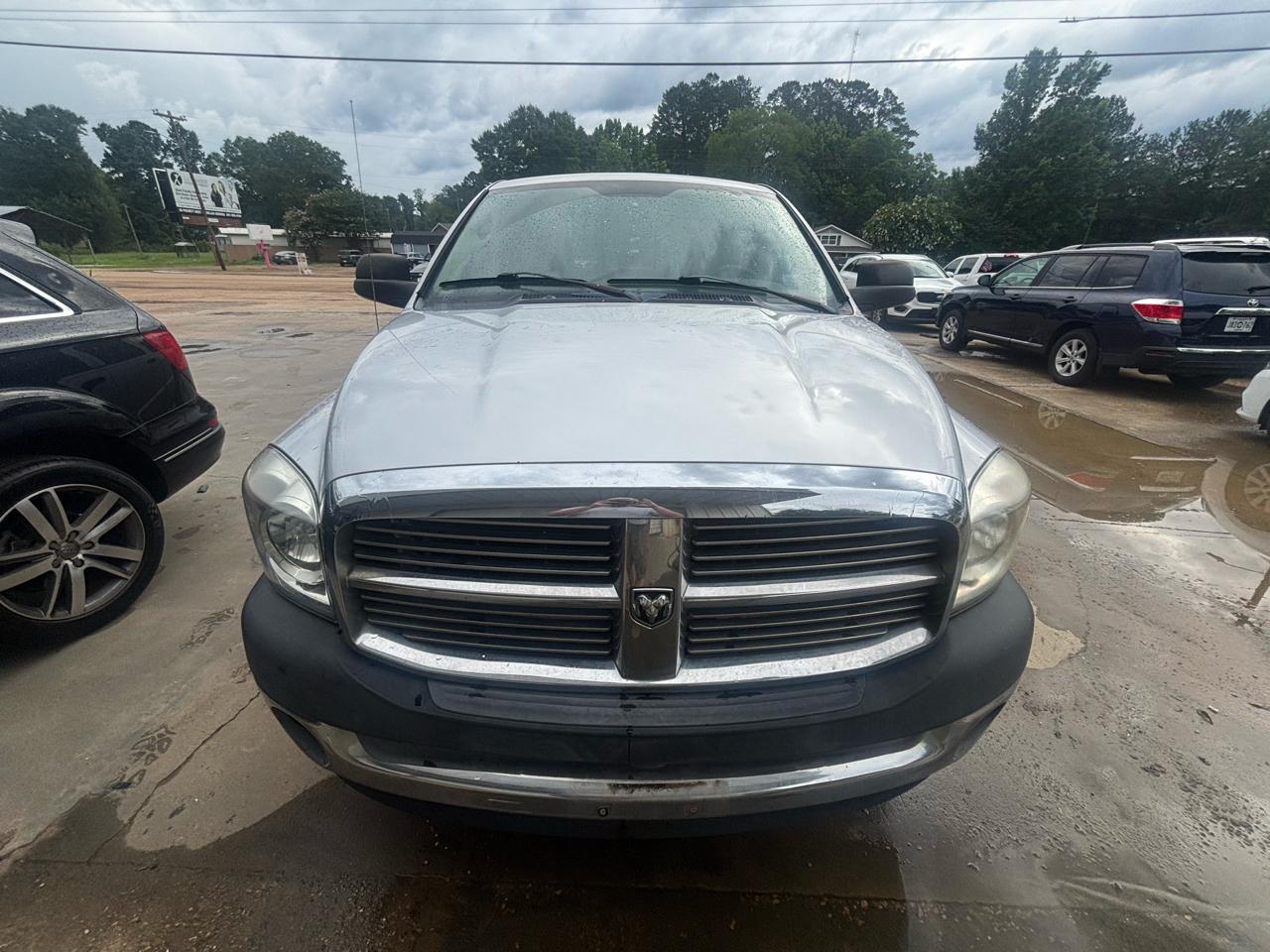 Dodge Ram 1500 2WD Quad Cab 140.5" SLT 2007