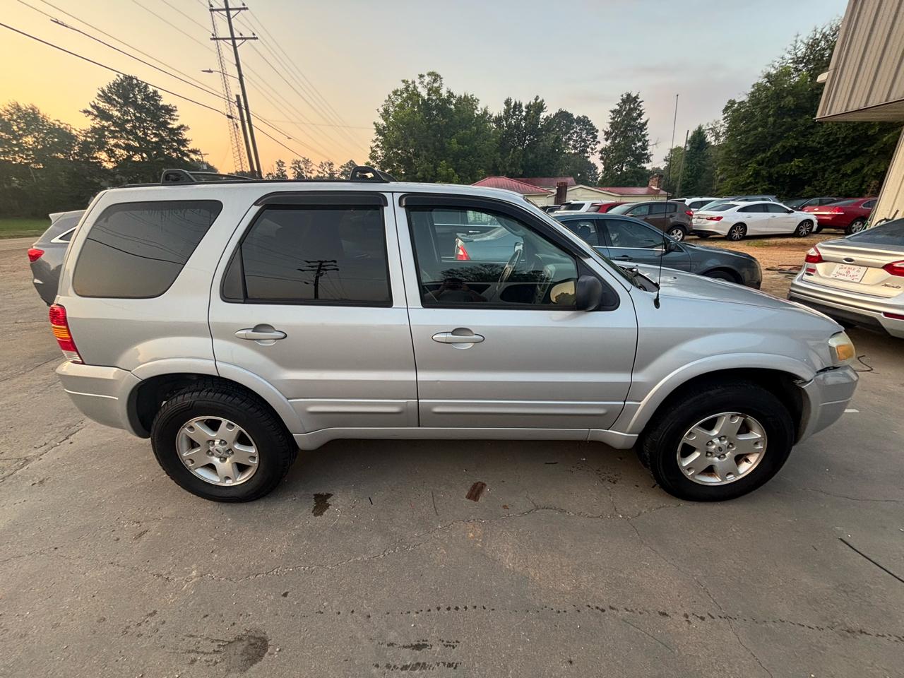 Ford Escape 4dr 3.0L Limited 4WD 2006
