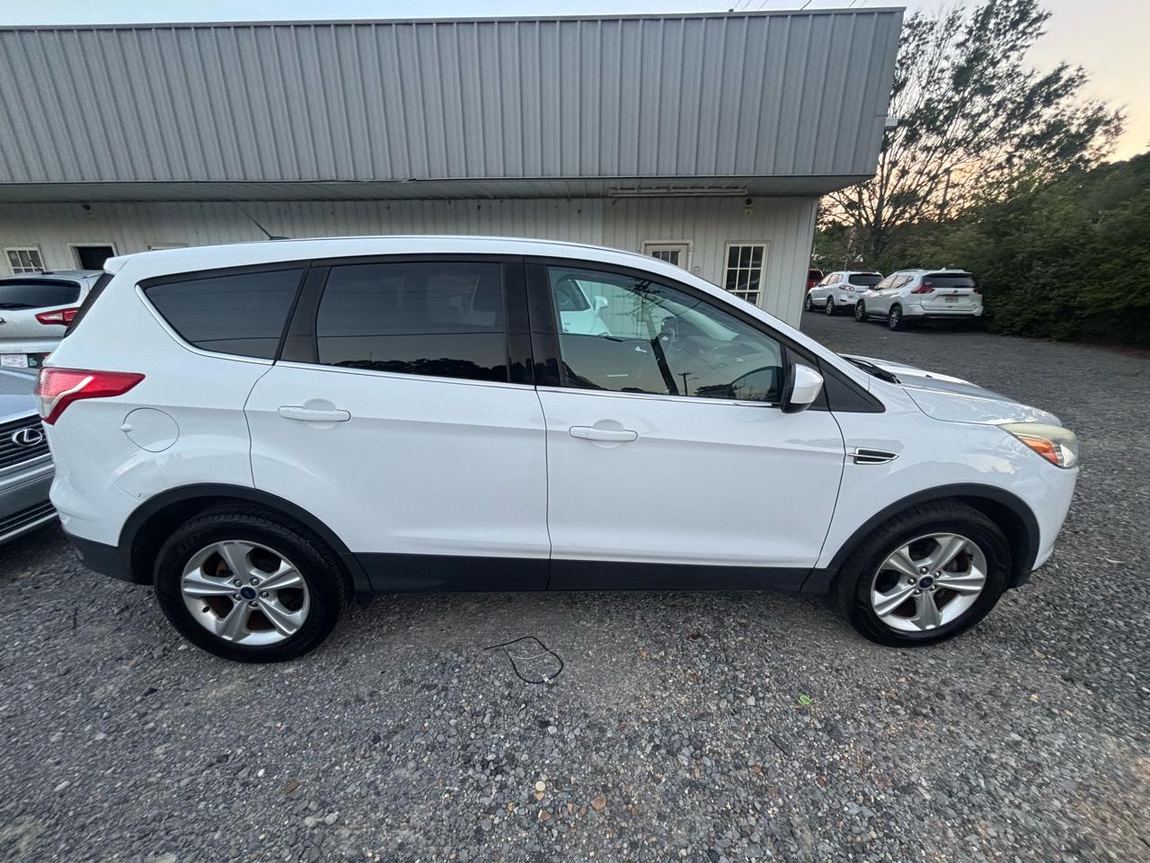 Ford Escape FWD 4dr SE 2014