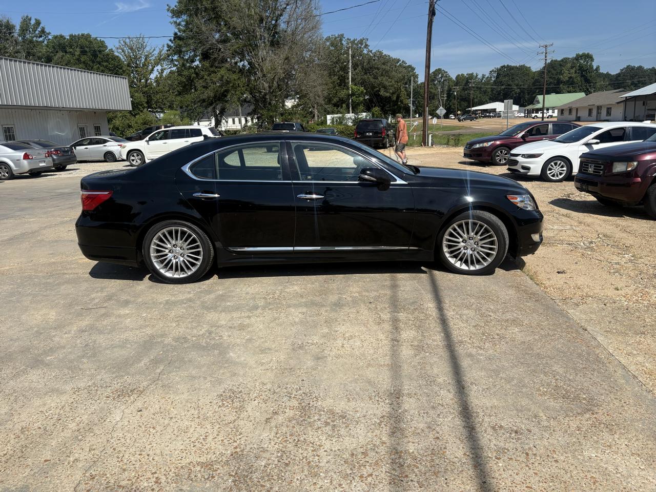 Lexus LS 460 4dr Sdn RWD 2010