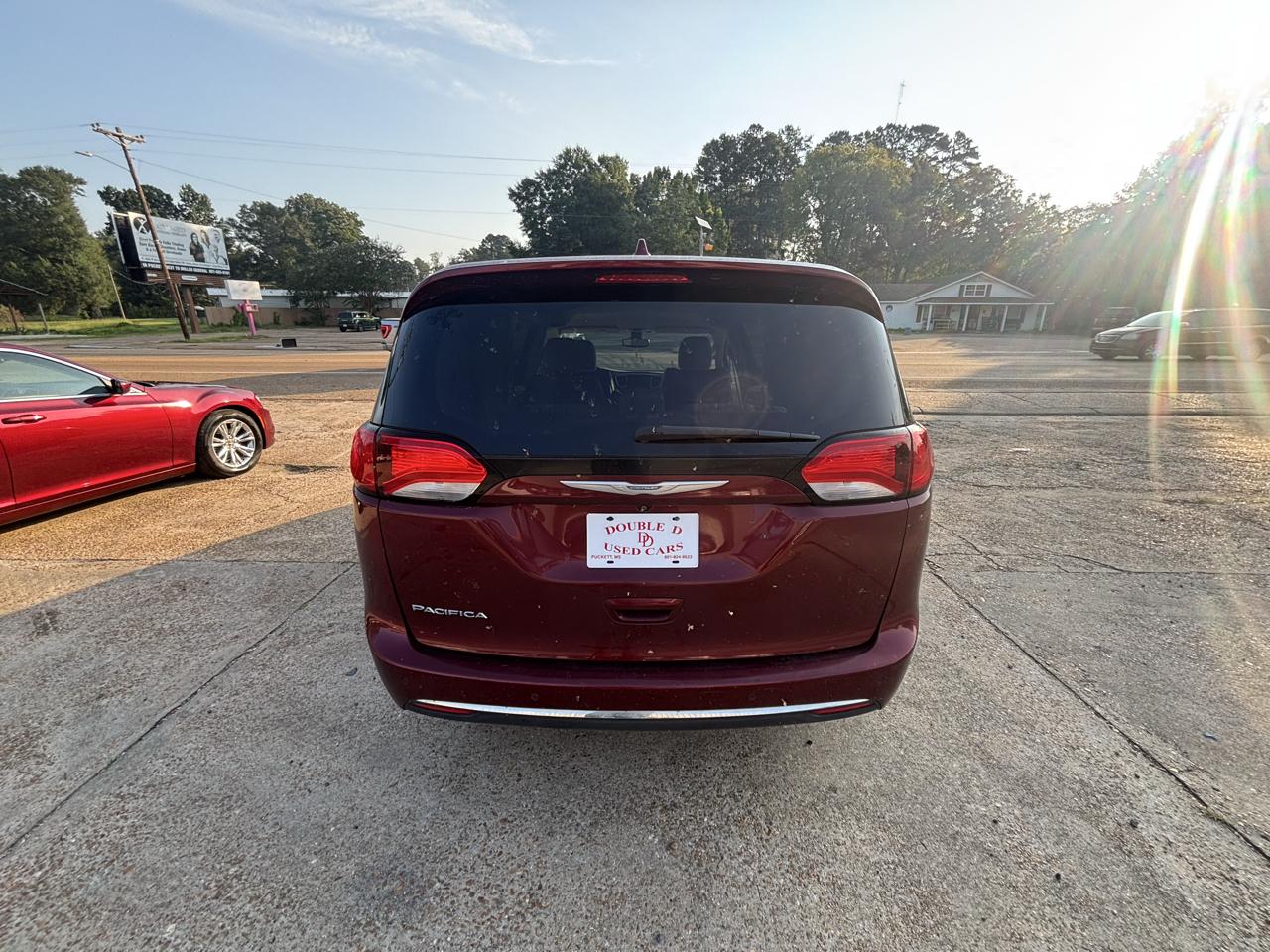 Chrysler Pacifica Touring-L Plus FWD 2017