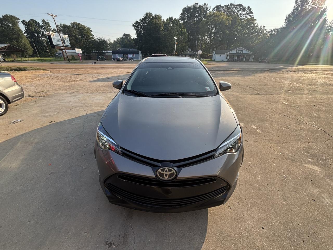 Toyota Corolla XLE CVT (Natl) 2018