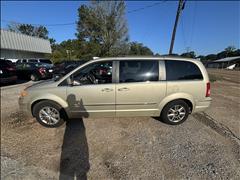 2010 Chrysler Town & Country 