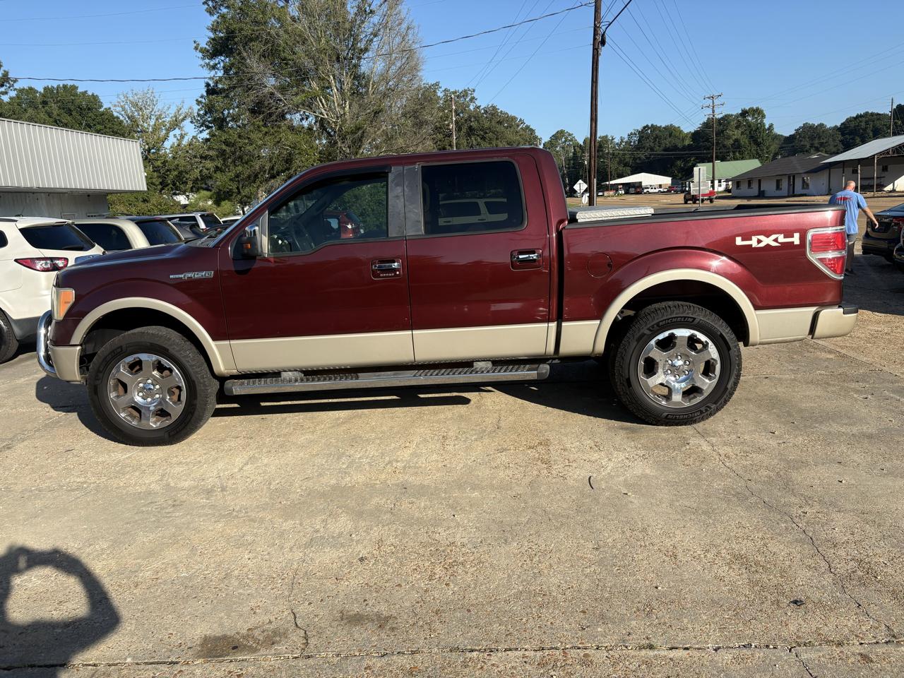 2010 Ford F-150 4WD SuperCrew 145" XL