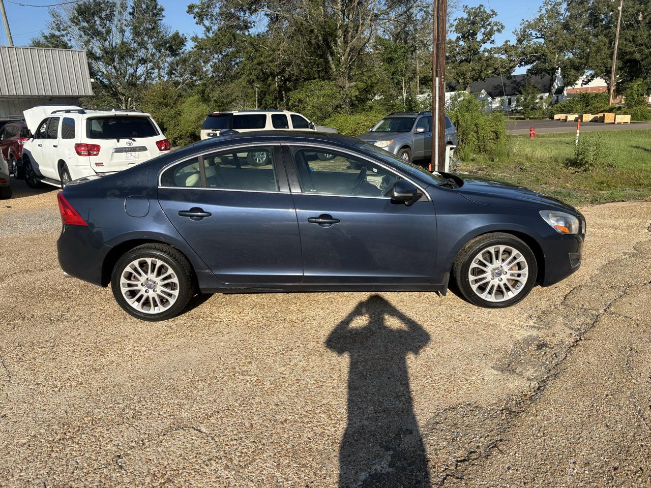 Volvo S60 FWD 4dr Sdn T5 2012