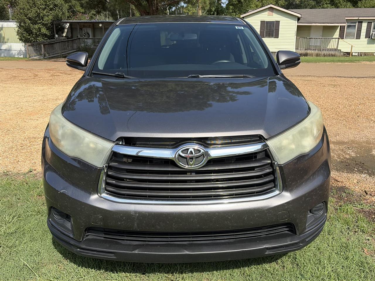Toyota Highlander FWD 4dr V6 LE (Natl) 2016