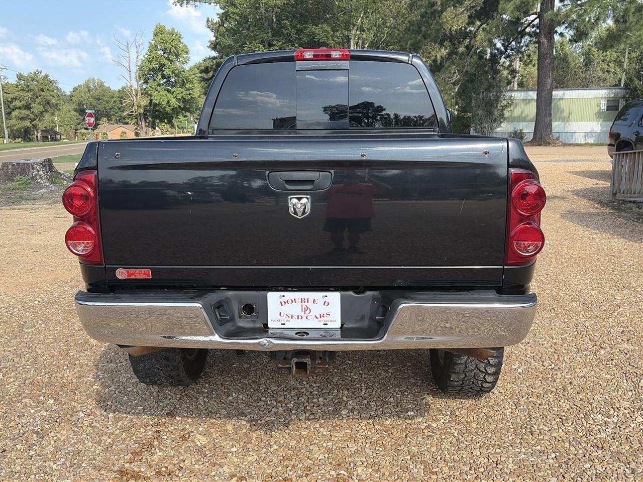 Dodge Ram 1500 2WD Quad Cab 140.5" SLT 2007