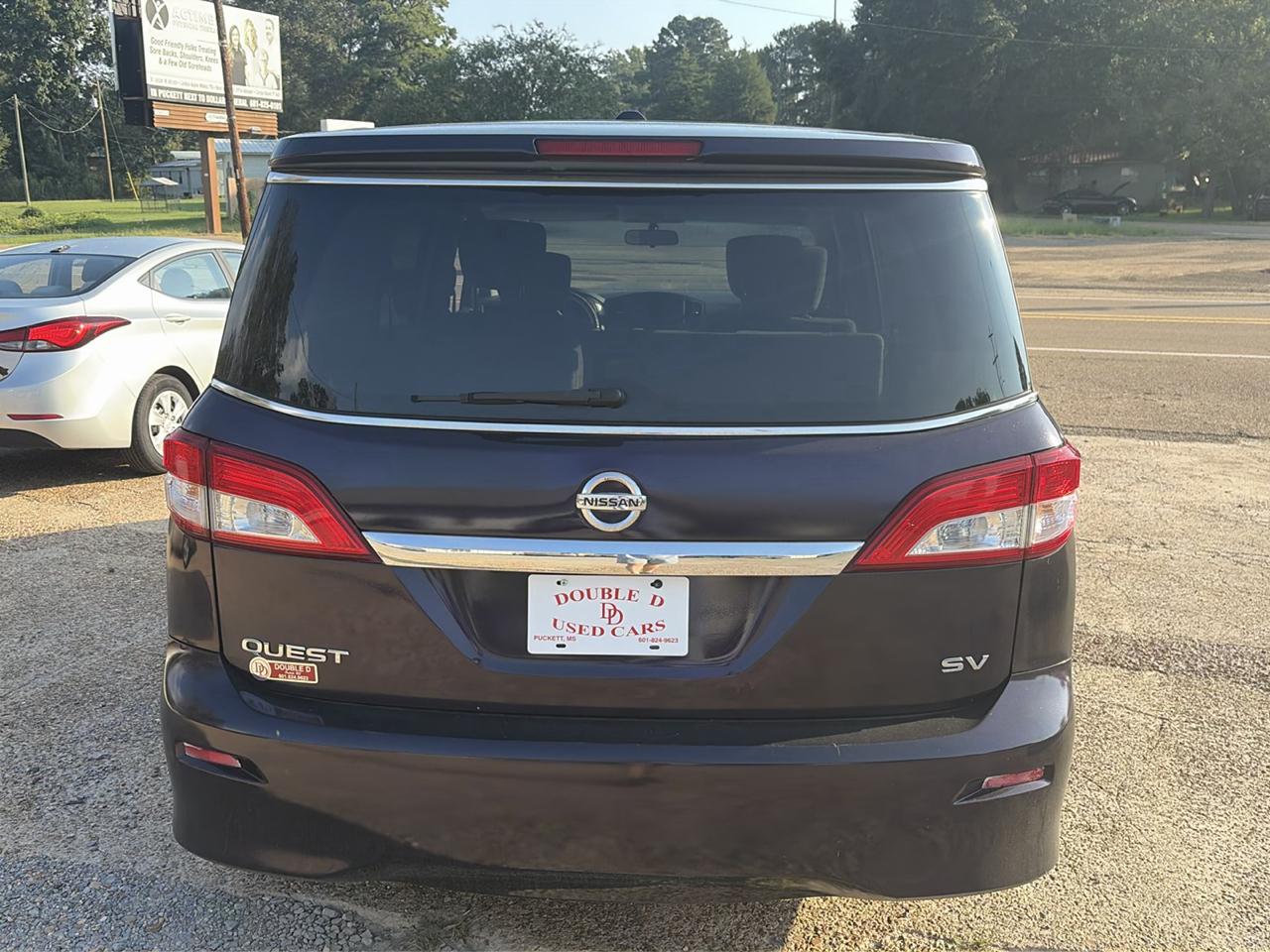 Nissan Quest 4dr SV 2015