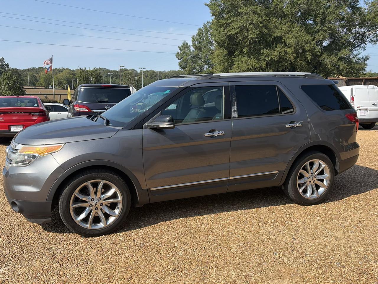 Ford Explorer FWD 4dr XLT 2012
