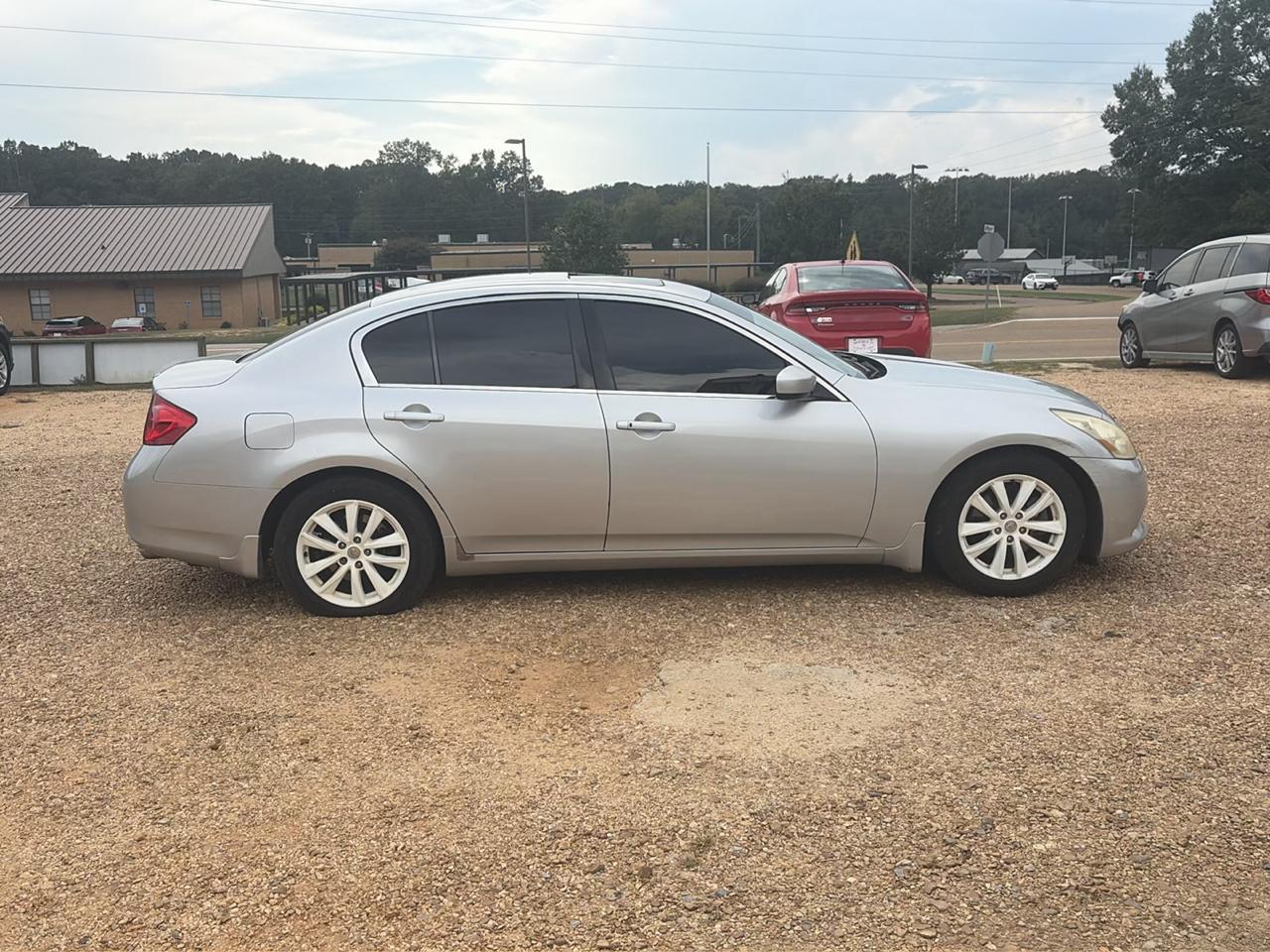 Infiniti G37 Sedan 4dr Journey RWD 2013