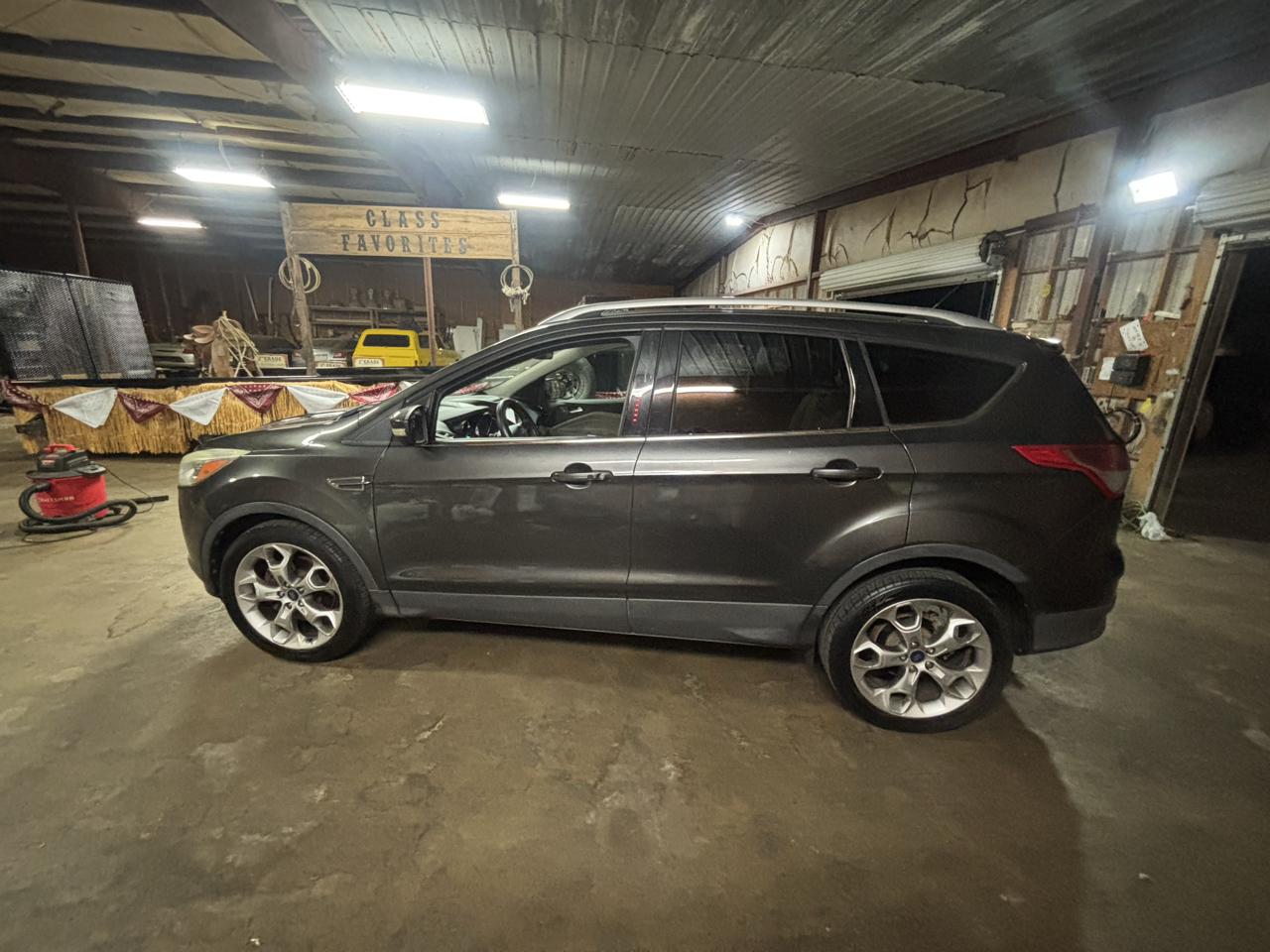 2016 Ford Escape FWD 4dr Titanium