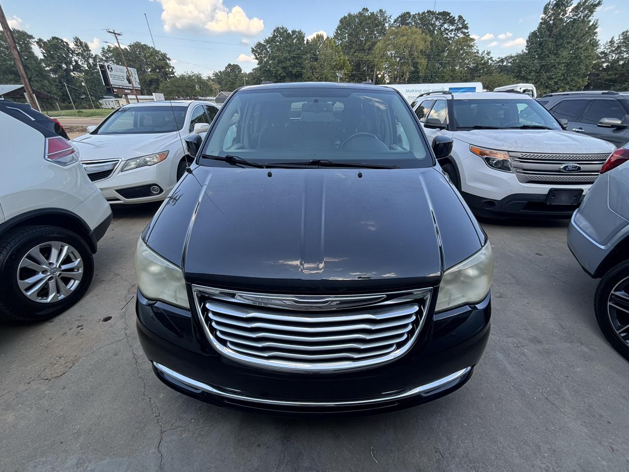 Chrysler Town & Country 4dr Wgn Touring 2012