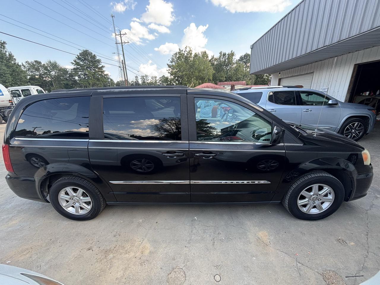 Chrysler Town & Country 4dr Wgn Touring 2012