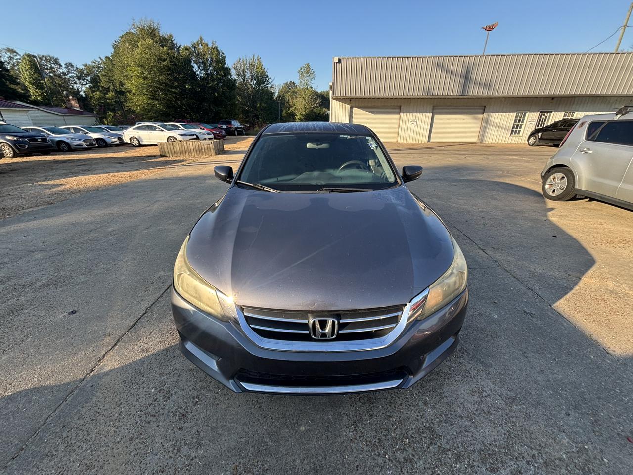 Honda Accord photo 2